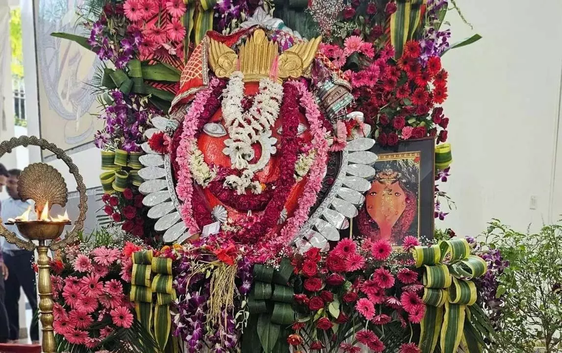 नुआखाई उत्सव ने पश्चिमी ओडिशा के परिवारों को एकजुट किया नुआखाई उत्सव ने पश्चिमी ओडिशा के परिवारों को एकजुट किया