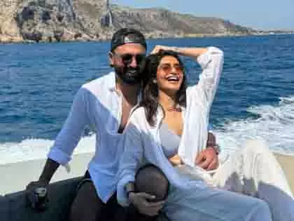 Karishma Tanna ने पति वरुण बंगेरा के लिए लिखा दिल छू लेने वाला मैसेज Karishma Tanna ने पति वरुण बंगेरा के लिए लिखा दिल छू लेने वाला मैसेज