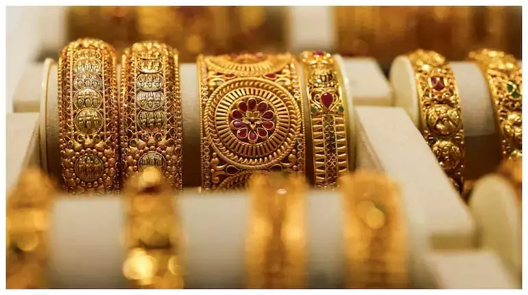 Gold का आज का भाव: पीली धातु में बढ़त जारी Gold का आज का भाव: पीली धातु में बढ़त जारी
