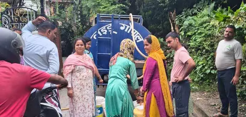 Gajj Khad उफान पर, कलसाई सस्पेंशन ब्रिज बह गया Gajj Khad उफान पर, कलसाई सस्पेंशन ब्रिज बह गया
