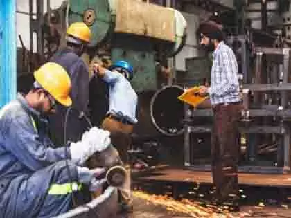 भारत का IIP जुलाई 2025 में 3.5% की दर से बढ़ा भारत का IIP जुलाई 2025 में 3.5% की दर से बढ़ा