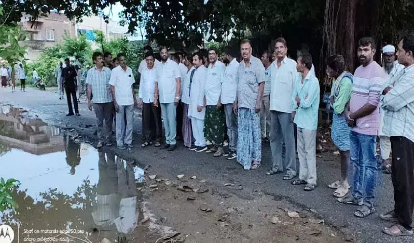 BRS शासन में गांवों में विकास: सांसद वड्डीराजू, एमएलसी टाटा मधु BRS शासन में गांवों में विकास: सांसद वड्डीराजू, एमएलसी टाटा मधु