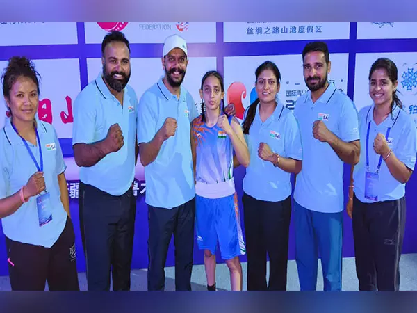 चीन में बेल्ट एंड रोड यूथ बॉक्सिंग गाला के तीसरे दिन भारतीय मुक्केबाजों ने 26 पदक हासिल किए चीन में बेल्ट एंड रोड यूथ बॉक्सिंग गाला के तीसरे दिन भारतीय मुक्केबाजों ने 26 पदक हासिल किए