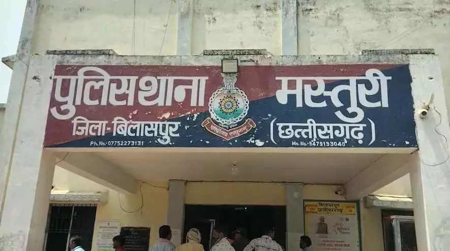 धर्मांतरण का मामला: प्रार्थना सभा की आड़ में चल रहा था खेल, पास्टर समेत आठ पर FIR धर्मांतरण का मामला: प्रार्थना सभा की आड़ में चल रहा था खेल, पास्टर समेत आठ पर FIR