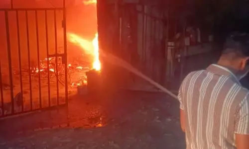 Kurukshetra में आग लगने से फर्नीचर की दुकान जलकर खाक