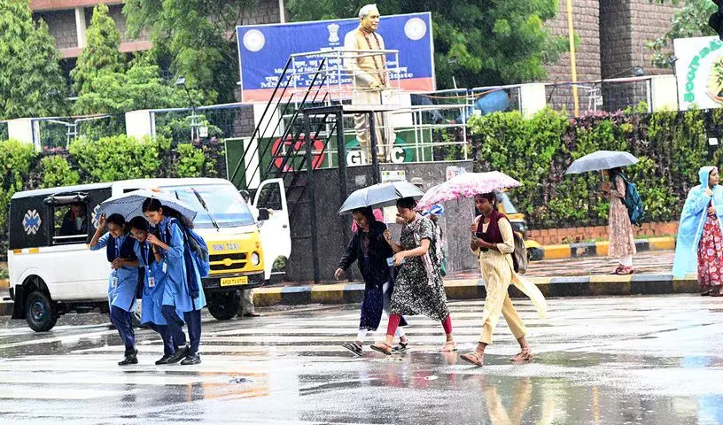 Telangana : बारिश प्रभावित मेडक में 28 अगस्त को शैक्षणिक संस्थान बंद रहेंगे Telangana : बारिश प्रभावित मेडक में 28 अगस्त को शैक्षणिक संस्थान बंद रहेंगे