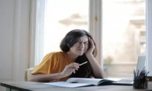 कहीं आप भी शिरोरोग से तो नहीं परेशान! जानें प्रकार, लक्षण और समाधान कहीं आप भी शिरोरोग से तो नहीं परेशान! जानें प्रकार, लक्षण और समाधान