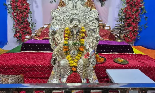 Jabalpur : मंदिर में 41 किलो चांदी की गणेश मूर्ति हर साल लंबी और भारी होती जा रही
