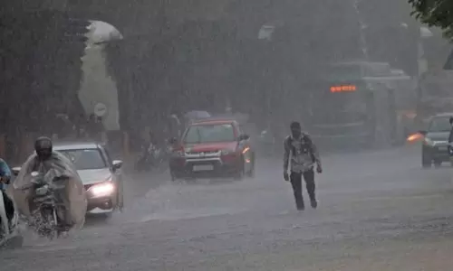 Jaipur: राजस्थान में भारी बारिश की चेतावनी, जोधपुर में हालात बिगड़े Jaipur: राजस्थान में भारी बारिश की चेतावनी, जोधपुर में हालात बिगड़े