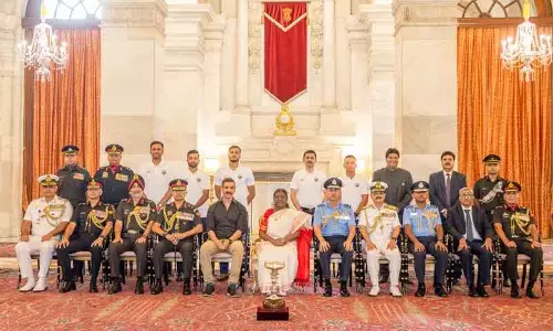 राष्ट्रपति ने डूरंड कप जीत पर NEUFC को बधाई दी राष्ट्रपति ने डूरंड कप जीत पर NEUFC को बधाई दी