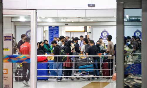 घरेलू हवाई यात्री ट्रैफिक वॉल्यूम वित्त वर्ष 26 में बढ़कर 17.2-17.6 करोड़ तक पहुंचने का अनुमान