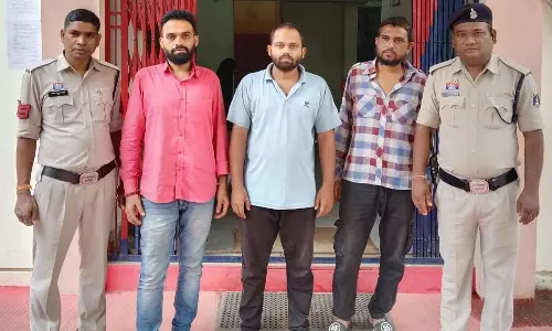 धमतरी शहर में 3 ड्रग्स पेडलर्स गिरफ्तार