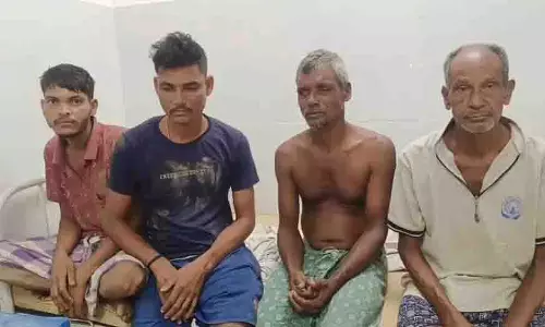 Odisha: नाव डूबने के 5 दिन बाद समुद्र से जिंदा लौटे चार मछुआरे