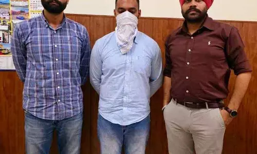Chandigarh: नाभा जेल अधिकारी 10,000 रुपये की रिश्वत लेते वीबी जाल में फंसा