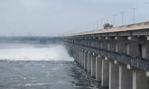Godavari परियोजनाओं में भारी जलस्तर, बाढ़ के पानी के प्रबंधन के लिए गेट हटाए गए