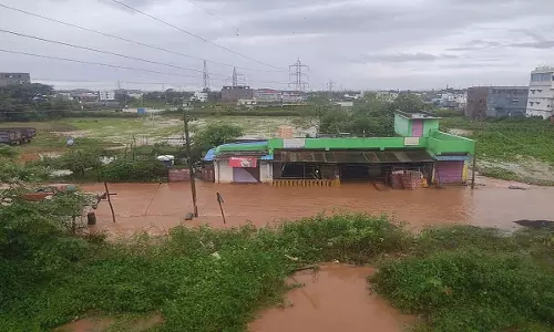 Kendrapara  के गाँवों में बाढ़ ने गणेश पूजा के उत्साह को फीका कर दिया