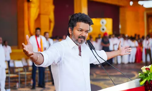 Madurai  में टीवीके कार्यकर्ता के साथ दुर्व्यवहार के आरोप में विजय और उनके कर्मचारियों पर मामला दर्ज