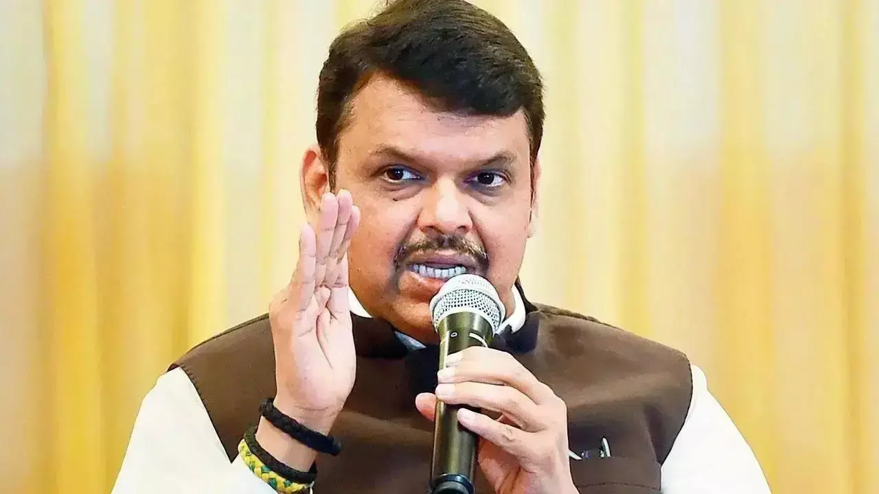 Mumbai: ओबीसी कोटे से आरक्षण, मराठाओं के लिए खतरा: फडणवीस Mumbai: ओबीसी कोटे से आरक्षण, मराठाओं के लिए खतरा: फडणवीस