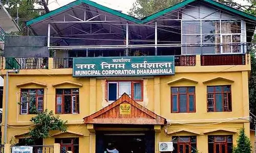 Dharamshala: नगर निगम से शुल्क वापस लेने की अपील