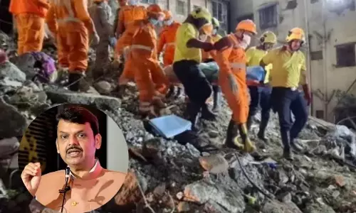 Mumbai: विरार हादसे में मृतकों को 5 लाख रुपए की मदद Mumbai: विरार हादसे में मृतकों को 5 लाख रुपए की मदद