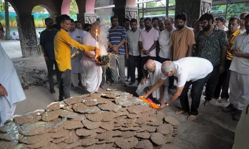 भाजपा की वरिष्ठ नेत्री रजनीताई उपासने को सांसद बृजमोहन अग्रवाल ने दी श्रद्धांजलि