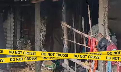 Khandaghosh त्रासदी: पेट्रोल से आग लगने से पिता की मौत