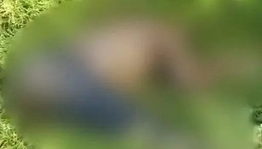 बालोद में अज्ञात लाश मिली, ग्रामीणों में हड़कंप बालोद में अज्ञात लाश मिली, ग्रामीणों में हड़कंप