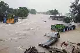 Bihar: खतरे के निशान से 35 सेमी ऊपर बह रही गंगा Bihar: खतरे के निशान से 35 सेमी ऊपर बह रही गंगा