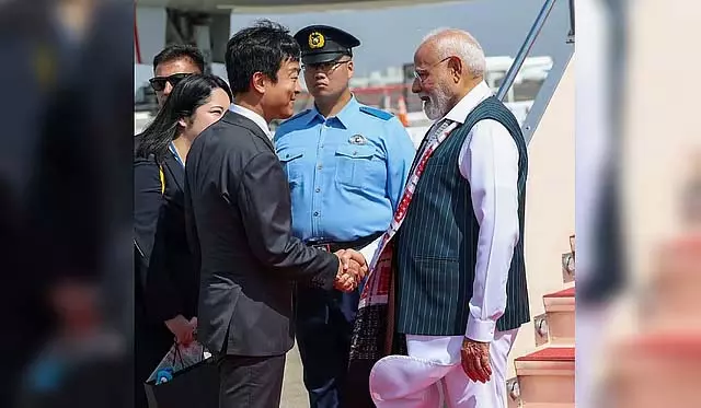 भारत-जापान वार्षिक शिखर सम्मेलन 2025: टोक्यो पहुंचे PM Modi का भव्य स्वागत भारत-जापान वार्षिक शिखर सम्मेलन 2025: टोक्यो पहुंचे PM Modi का भव्य स्वागत