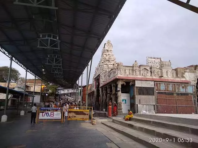 तिरुचेंदूर मंदिर में अवैध रूप से टिकट बेचे जाने पर आपराधिक कार्रवाई की जाएगी: Court तिरुचेंदूर मंदिर में अवैध रूप से टिकट बेचे जाने पर आपराधिक कार्रवाई की जाएगी: Court