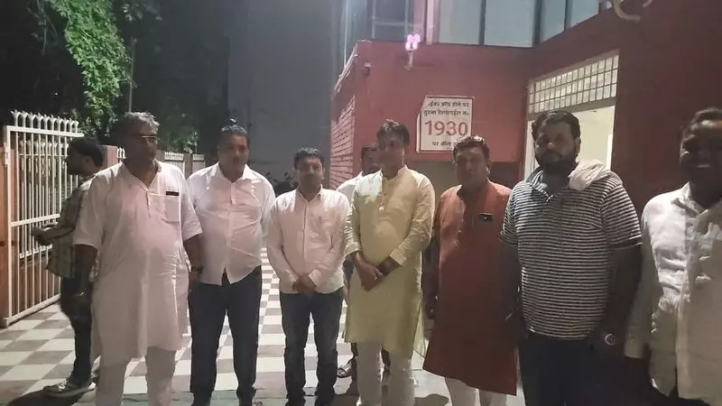 Rohtak जिला परिषद के उप प्रमुख को पुलिस द्वारा हिरासत में लेने पर विवाद Rohtak जिला परिषद के उप प्रमुख को पुलिस द्वारा हिरासत में लेने पर विवाद