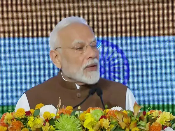 Modi ने भारत-जापान मंच पर निवेश बढ़ोतरी की बात कही Modi ने भारत-जापान मंच पर निवेश बढ़ोतरी की बात कही
