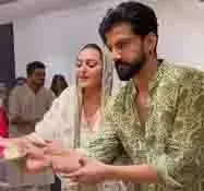 Sonakshi-Zaheer ने सलमान खान के साथ की गणपति पूजा Sonakshi-Zaheer ने सलमान खान के साथ की गणपति पूजा