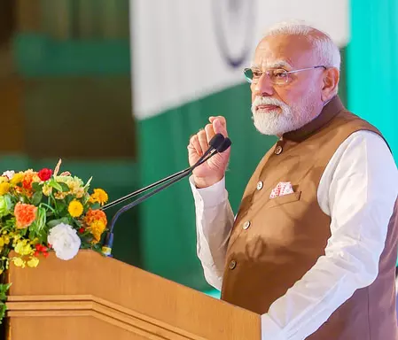 भारत-जापान के बीच साझेदारी का नया खाका तैयार, 10 ट्रिलियन येन निवेश का लक्ष्य: पीएम मोदी भारत-जापान के बीच साझेदारी का नया खाका तैयार, 10 ट्रिलियन येन निवेश का लक्ष्य: पीएम मोदी
