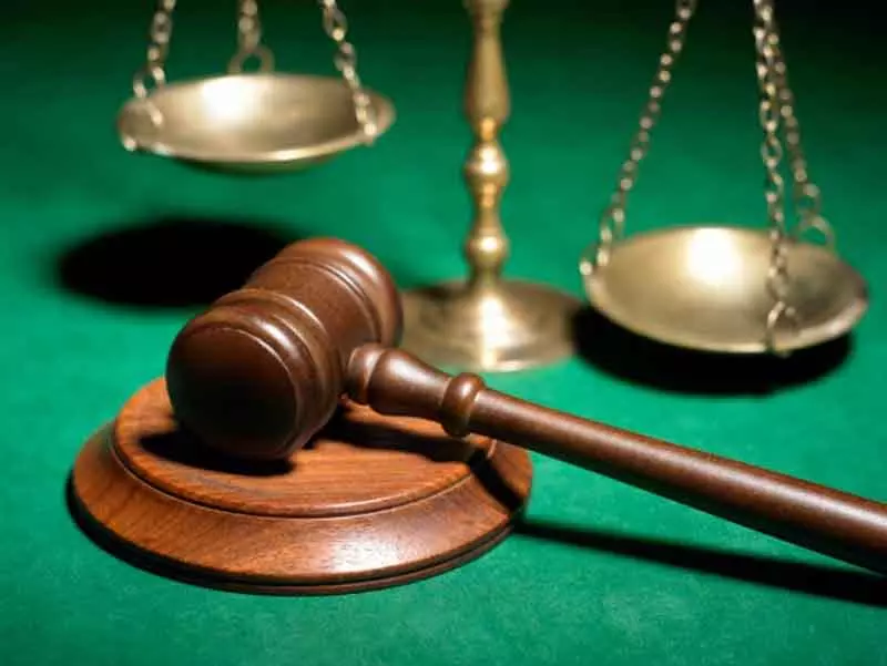 बंदी प्रत्यक्षीकरण हिरासत कार्यवाही का विकल्प नहीं: HC बंदी प्रत्यक्षीकरण हिरासत कार्यवाही का विकल्प नहीं: HC
