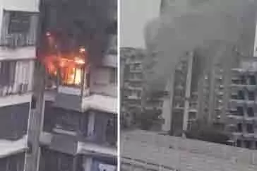 Mumbai: बोरीवली में 12 मंजिला दत्तानी टावर में भीषण आग लगी Mumbai: बोरीवली में 12 मंजिला दत्तानी टावर में भीषण आग लगी