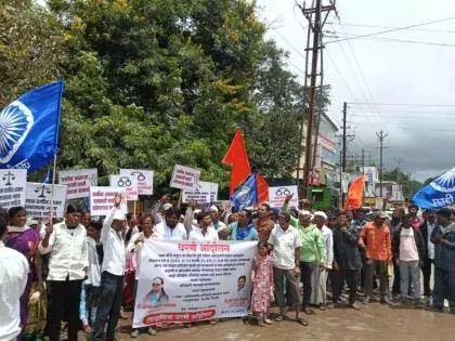 किसानों की आदिवासी ज़मीन पर अवैध कब्ज़ा; खेड़ तालुका के कडूस का मामला किसानों की आदिवासी ज़मीन पर अवैध कब्ज़ा; खेड़ तालुका के कडूस का मामला