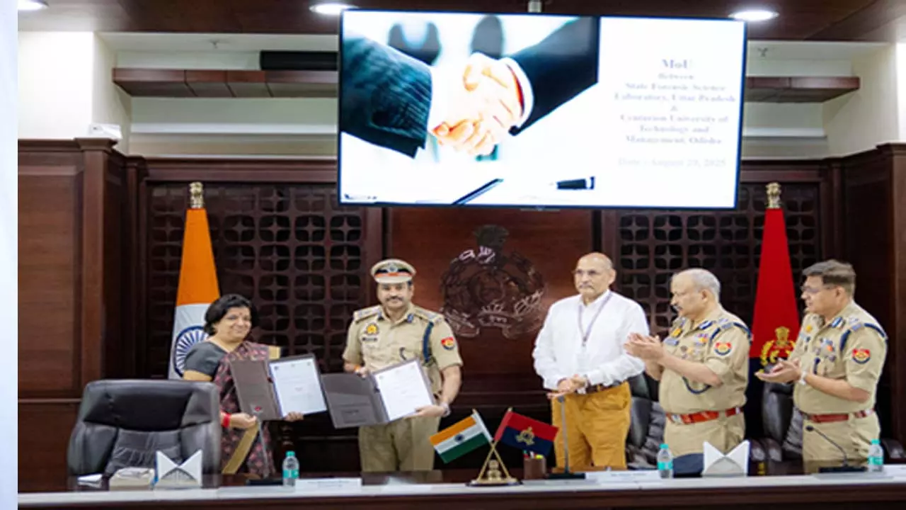 यूपी पुलिस और सेंचुरियन यूनिवर्सिटी के बीच एमओयू यूपी पुलिस और सेंचुरियन यूनिवर्सिटी के बीच एमओयू