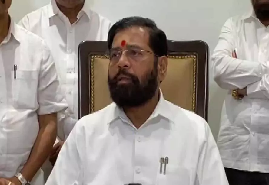 एकनाथ शिंदे ने MVA पर मराठा कोटा मुद्दे का राजनीतिकरण करने का आरोप लगाया एकनाथ शिंदे ने MVA पर मराठा कोटा मुद्दे का राजनीतिकरण करने का आरोप लगाया