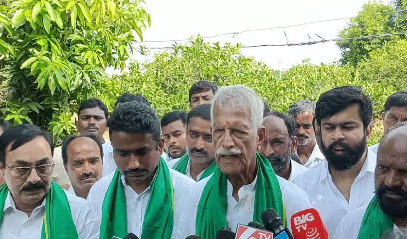 शकरकंद किसानों की समस्याओं के समाधान के प्रयास: Kodanda Reddy शकरकंद किसानों की समस्याओं के समाधान के प्रयास: Kodanda Reddy