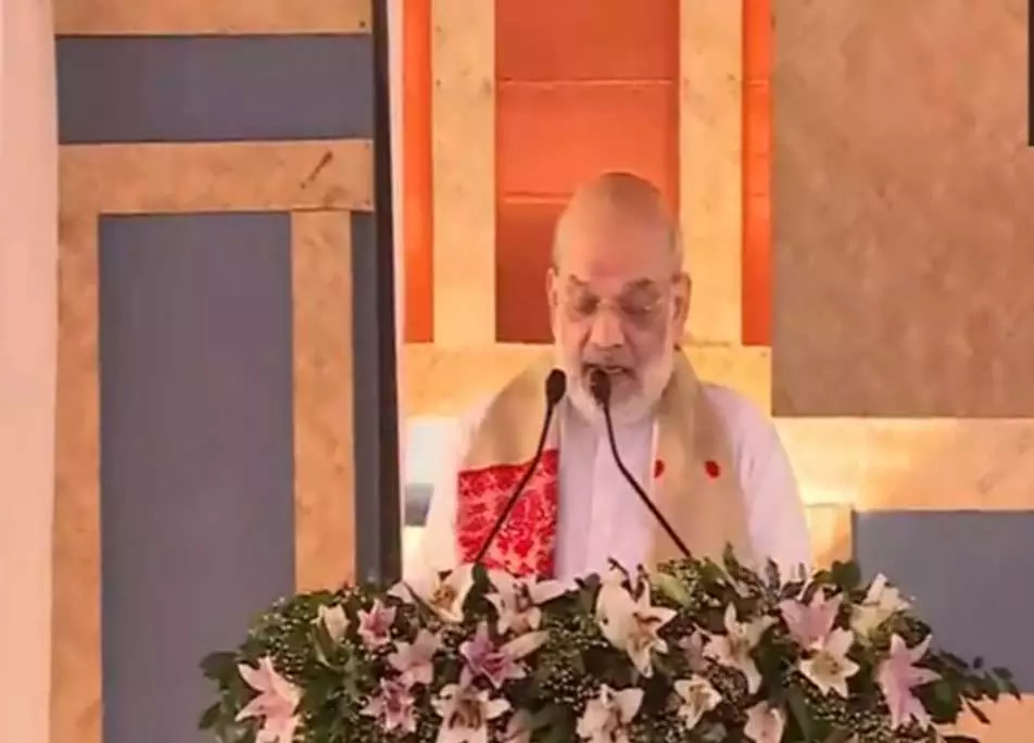 अमित शाह ने Assam में फूंका चुनावी बिगुल, कहा- राज्य का नेतृत्व घुसपैठियों को बसाने वाले नेता नहीं कर सकते अमित शाह ने Assam में फूंका चुनावी बिगुल, कहा- राज्य का नेतृत्व घुसपैठियों को बसाने वाले नेता नहीं कर सकते
