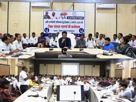 आदि कर्मयोगी अभियान में पंचायत सचिवों की महत्वपूर्ण भूमिका: नंदनवार आदि कर्मयोगी अभियान में पंचायत सचिवों की महत्वपूर्ण भूमिका: नंदनवार