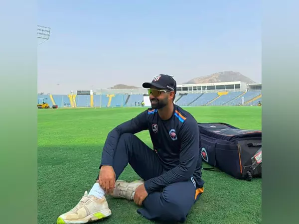 Aaqib Nabi बने दलीप ट्रॉफी में चार गेंदों में चार विकेट लेने वाले पहले गेंदबाज Aaqib Nabi बने दलीप ट्रॉफी में चार गेंदों में चार विकेट लेने वाले पहले गेंदबाज