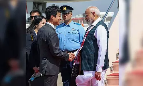 भारत-जापान वार्षिक शिखर सम्मेलन 2025: टोक्यो पहुंचे PM Modi का भव्य स्वागत भारत-जापान वार्षिक शिखर सम्मेलन 2025: टोक्यो पहुंचे PM Modi का भव्य स्वागत
