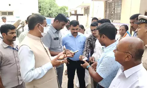 Chintamani : अस्पतालों की हड़ताल, उप लोकायुक्त कार्यालय संकट में