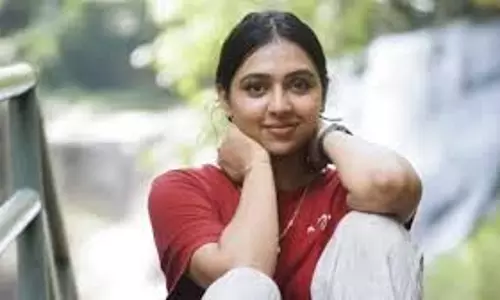 आईटी कर्मचारी अपहरण मामले में अभिनेत्री लक्ष्मी मेनन को अंतरिम जमानत मिली