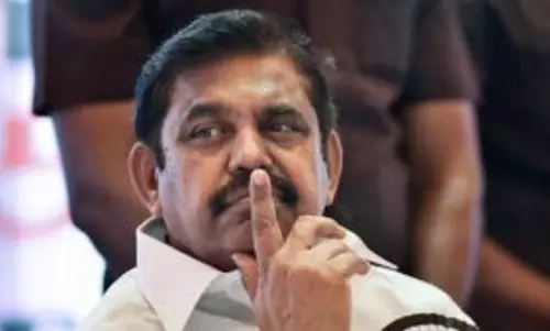 चेन्नई में ईपीएस के आवास पर बम की धमकी का झूठा आरोप चेन्नई में ईपीएस के आवास पर बम की धमकी का झूठा आरोप
