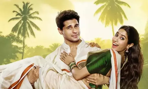 Param Sundari समीक्षा Param Sundari समीक्षा