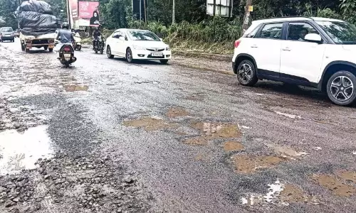 नीलांबुर-पेरुम्बिलावु राज्य राजमार्ग ध्वस्त; यात्रा का समय दोगुना होगा और यातायात कम होगा