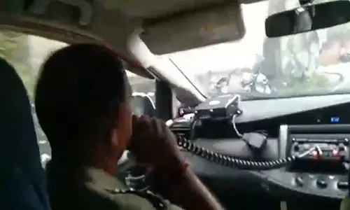 उत्तराखंड: भारी बारिश के कारण जलस्तर बढ़ने पर Chamoli, रुद्रप्रयाग पुलिस ने तत्काल चेतावनी जारी की